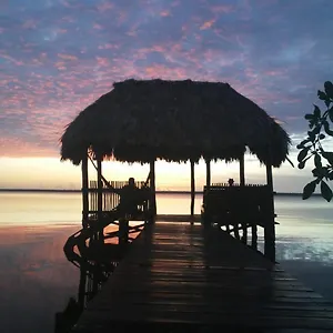 Hotel Ecotucan Bacalar